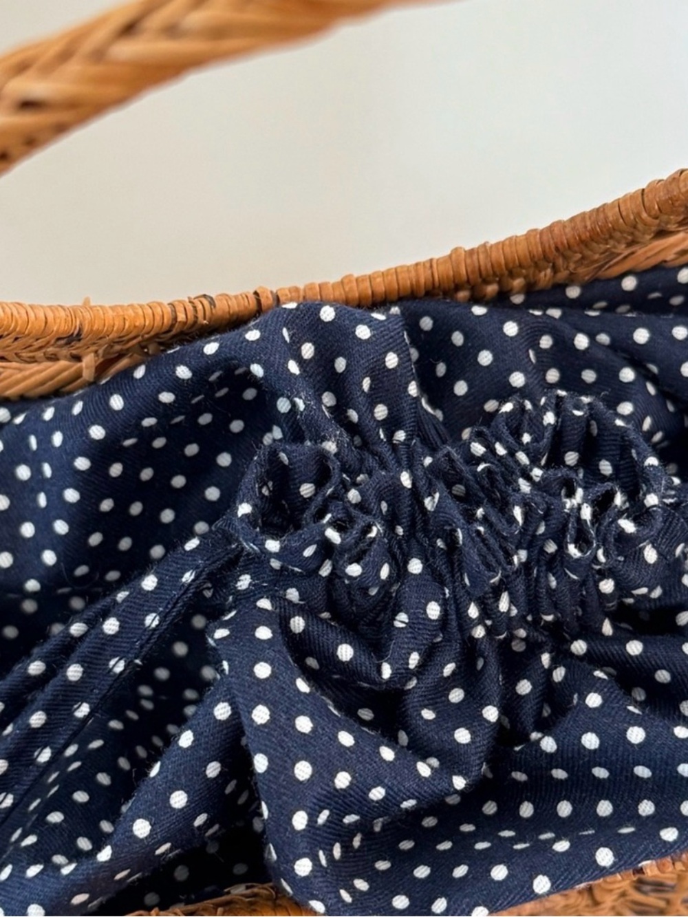 Anthropologie Bali Woven Rattan Tote Bag Navy Polka Dot Lining NWOT Straw - Picture 4 of 6
